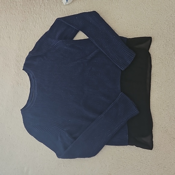 Navy Banana Republic Sweater - Picture 1 of 4